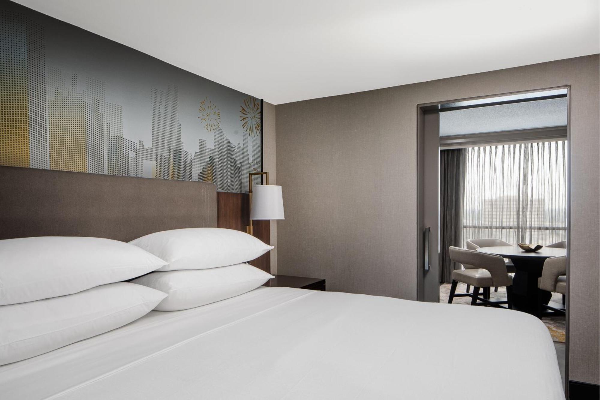 Dallas-Addison Marriott Quorum By The Galleria Bagian luar foto